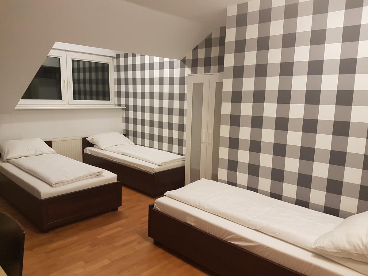ורשה Duszka Hostel מראה חיצוני תמונה